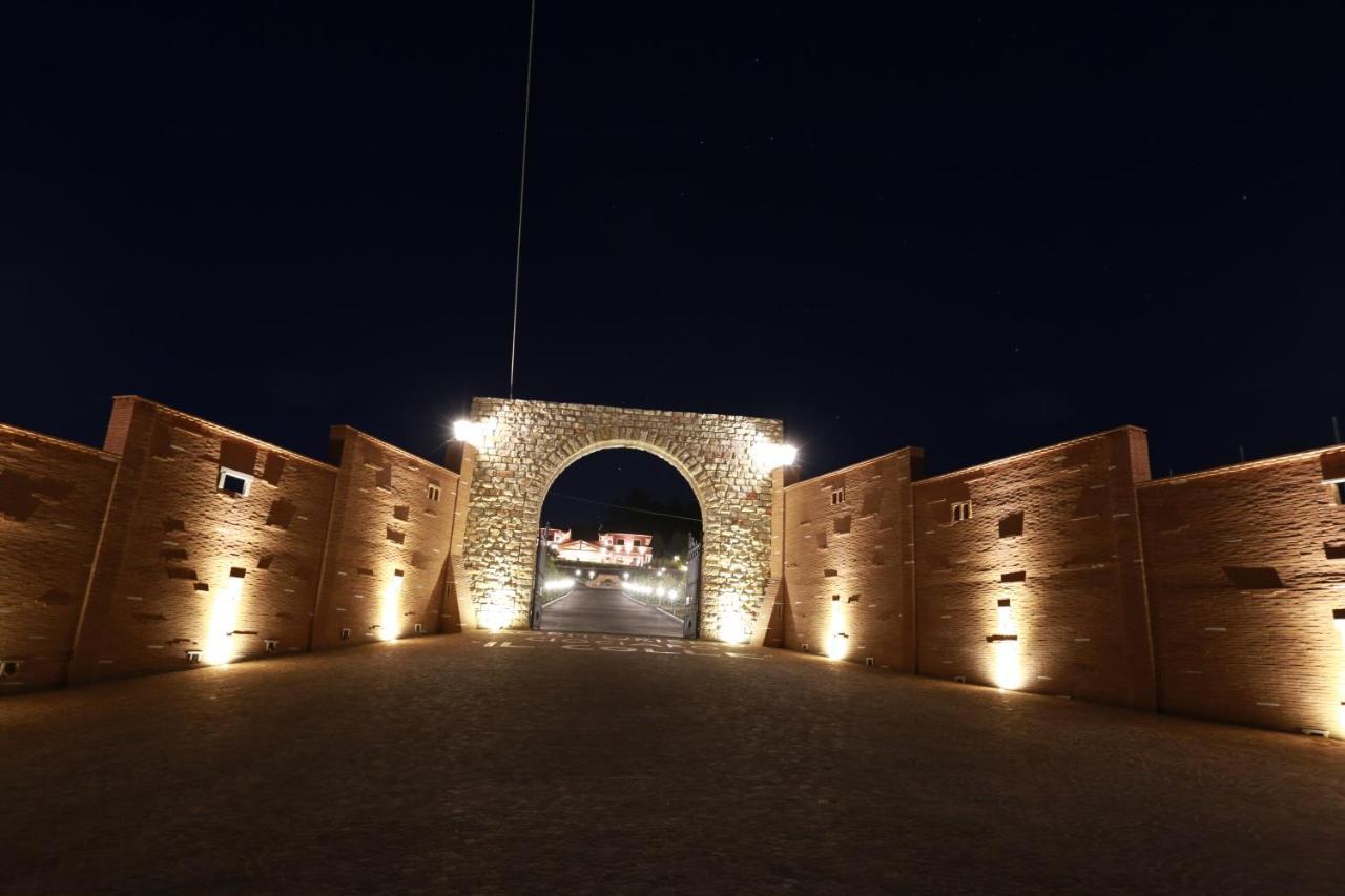 Agriturismo Ciociaro " Il Colle " Hotel Ristorante شيبرانو المظهر الخارجي الصورة