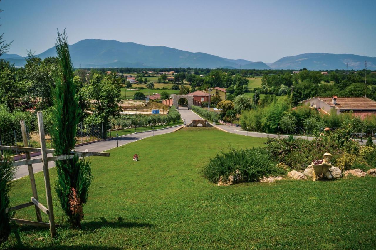 Agriturismo Ciociaro " Il Colle " Hotel Ristorante شيبرانو المظهر الخارجي الصورة