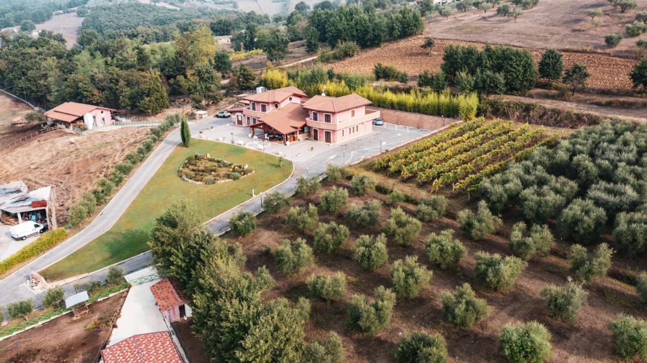 Agriturismo Ciociaro " Il Colle " Hotel Ristorante شيبرانو المظهر الخارجي الصورة