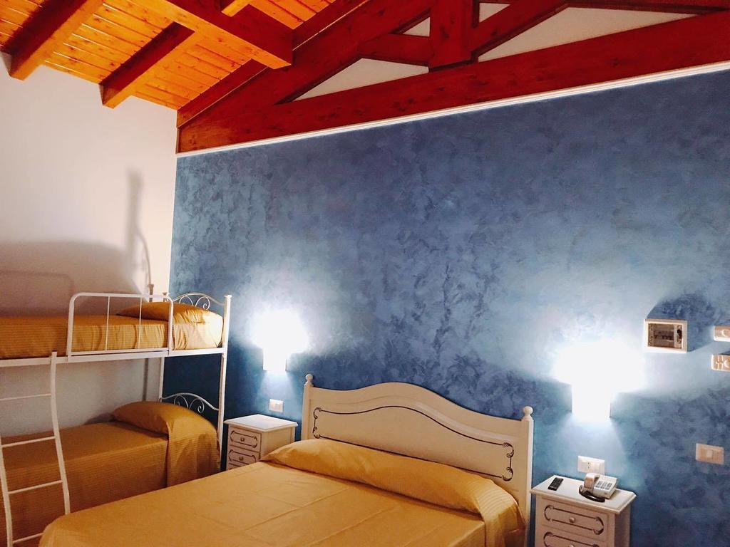 Agriturismo Ciociaro " Il Colle " Hotel Ristorante شيبرانو المظهر الخارجي الصورة
