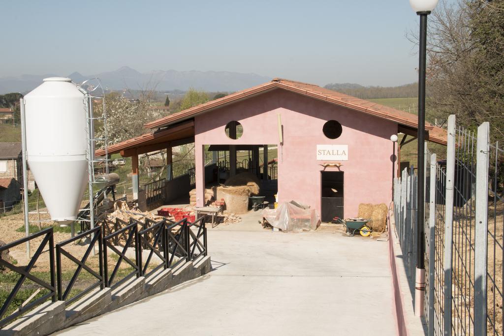 Agriturismo Ciociaro " Il Colle " Hotel Ristorante شيبرانو المظهر الخارجي الصورة
