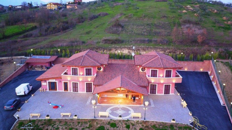 Agriturismo Ciociaro " Il Colle " Hotel Ristorante شيبرانو المظهر الخارجي الصورة