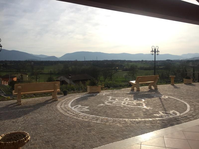 Agriturismo Ciociaro " Il Colle " Hotel Ristorante شيبرانو المظهر الخارجي الصورة