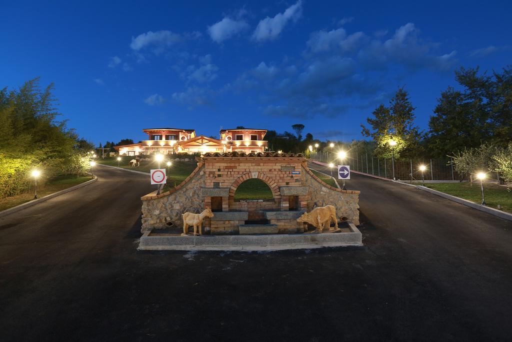 Agriturismo Ciociaro " Il Colle " Hotel Ristorante شيبرانو المظهر الخارجي الصورة
